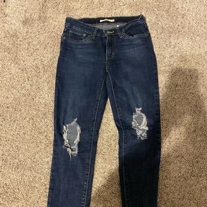 Dark blue Levi jeans